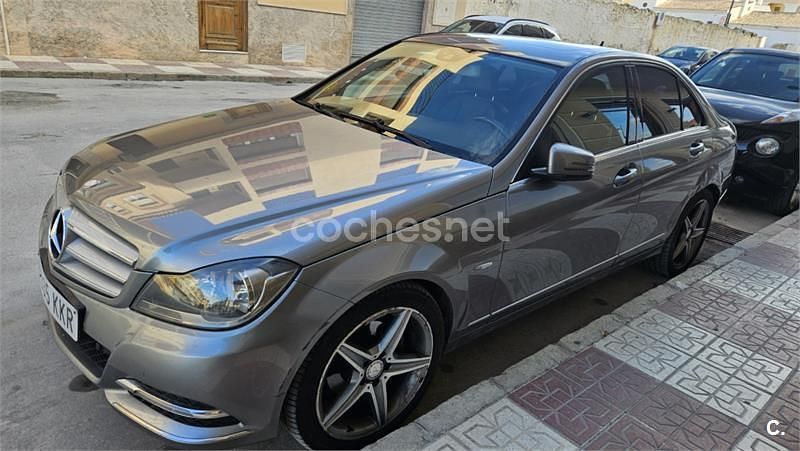 Usado Mercedes C220 Edition 170 CV (125 kW) 2011 Gris / plata Berlina
