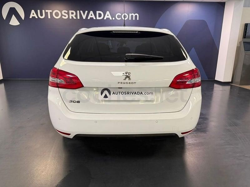 Usado Peugeot 308 SW Style 130 CV (95 kW) 2021 Blanco Familiar