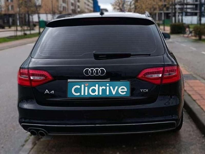 Usado Audi A4 S-Line 150 HP (110 kW) 2015 Preto Carrinha