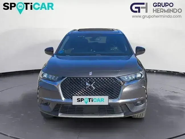 Usado DS Automobiles DS7 Crossback So Chic 300 CV (220 kW) 2021 Gris SUV
