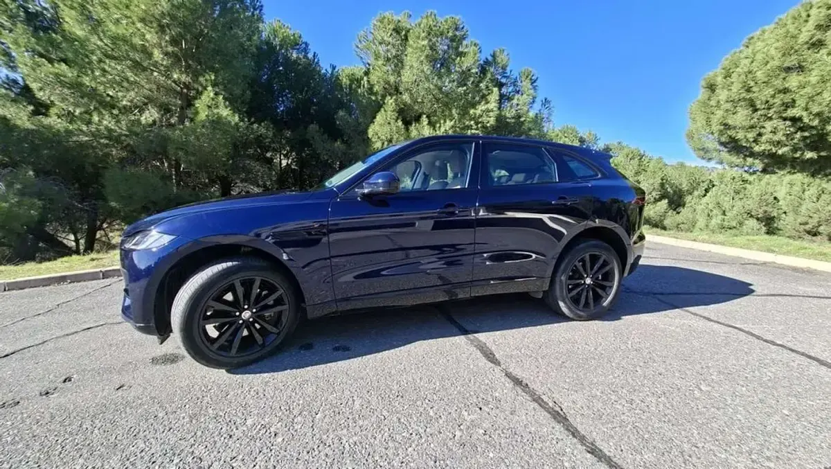 Usado Jaguar F-Pace R 204 CV (150 kW) 2024 Azul SUV