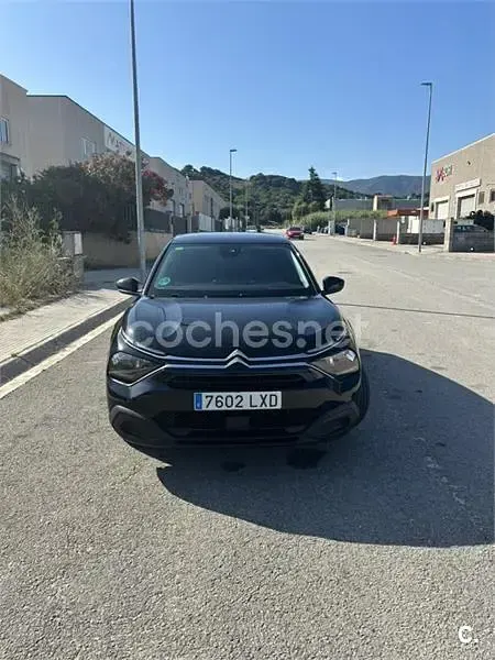 Usado Citroën C4 Live 110 CV (80 kW) 2022 Negro Berlina