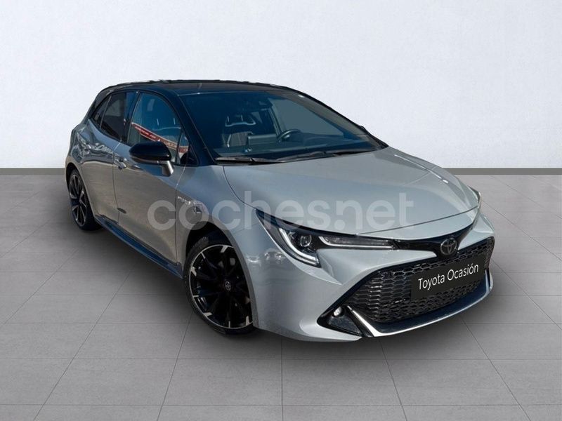Gris / plata Usado 2021 Toyota Corolla Berlina | 24.600 € (Un poco caro) - Imagen 1/4