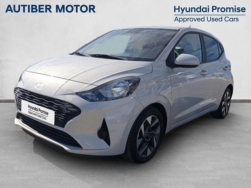 Nuevo Hyundai i10 67 CV (49 kW) 2025 Gris / plata Utilitario