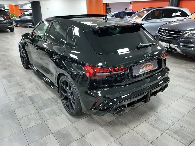 Nuevo Audi RS3 400 CV (294 kW) 2026 Negro Berlina