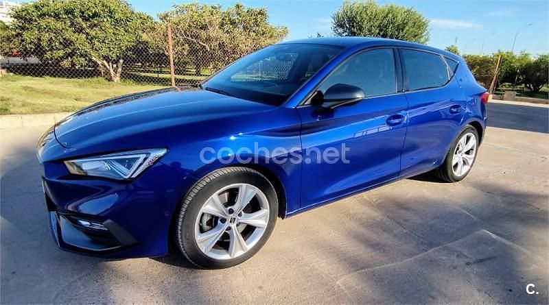 Azul Usado 2021 Seat Leon FR Berlina | 21.500 € (Precio justo) - Imagen 1/4
