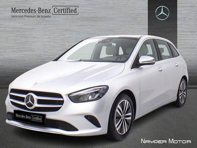 Usado Mercedes B200 163 CV (119 kW) 2021 Plata iridio Monovolumen