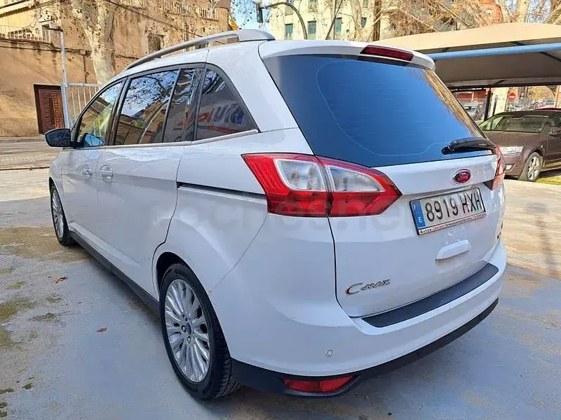 Usado Ford Grand C-Max Trend 125 CV (91 kW) 2014 Blanco Monovolumen