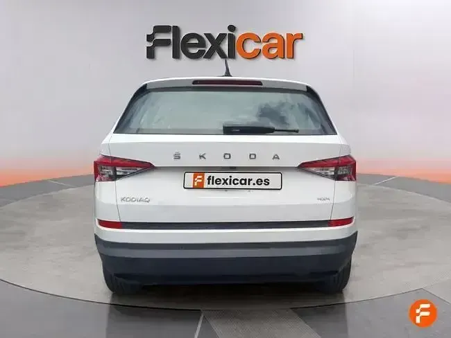 Usado Skoda Kodiaq LAURIN & KLEMENT 190 CV (139 kW) 2021 Blanco SUV