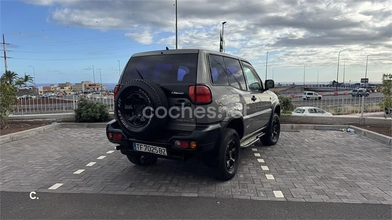 Usado Nissan Terrano Comfort 125 CV (91 kW) 2000 Marrón SUV
