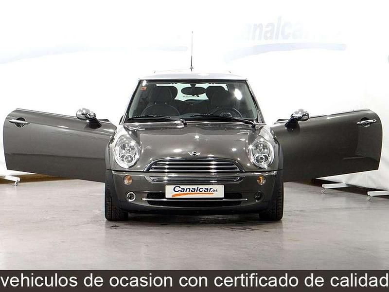 Usado Mini Cooper 116 CV (85 kW) 2007 Gris Utilitario