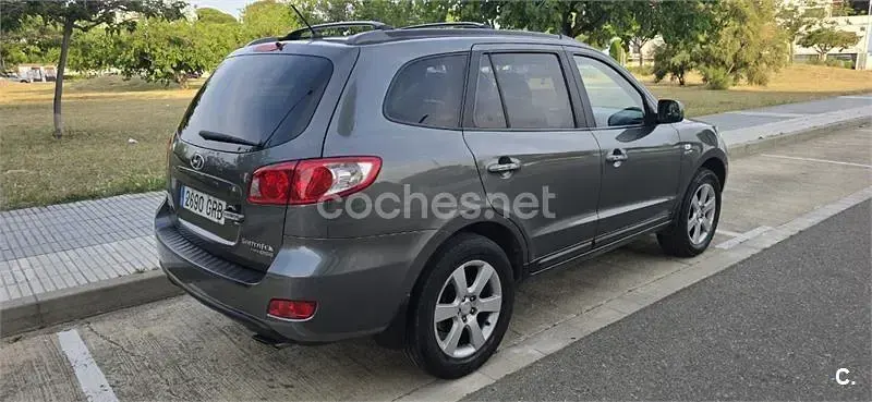 Usado Hyundai Santa Fe Comfort 155 CV (114 kW) 2009 Gris / plata SUV