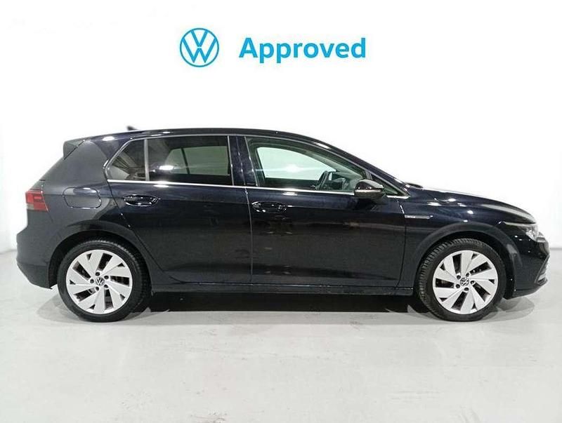 Usado VW Golf VII Style 150 CV (110 kW) 2020 Negro Utilitario