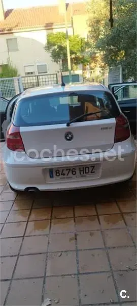 Usado BMW 118 143 CV (105 kW) 2011 Amarillo Utilitario