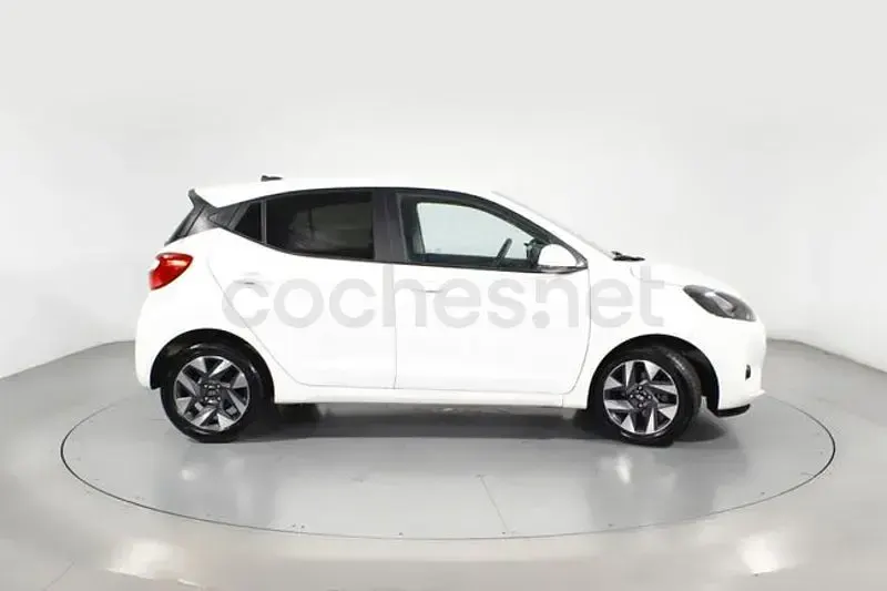 Usado Hyundai i10 63 CV (46 kW) 2025 Blanco Utilitario