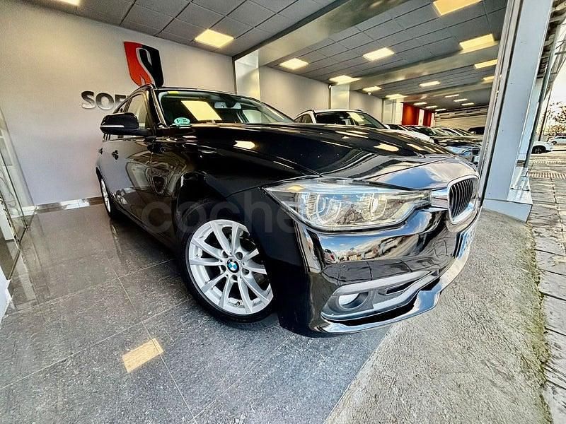 Usado BMW 318 143 CV (105 kW) 2015 Negro Familiar