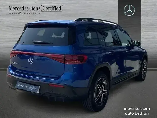 Usado Mercedes EQB250+ 139 kW (190 CV) 2025 Azul SUV