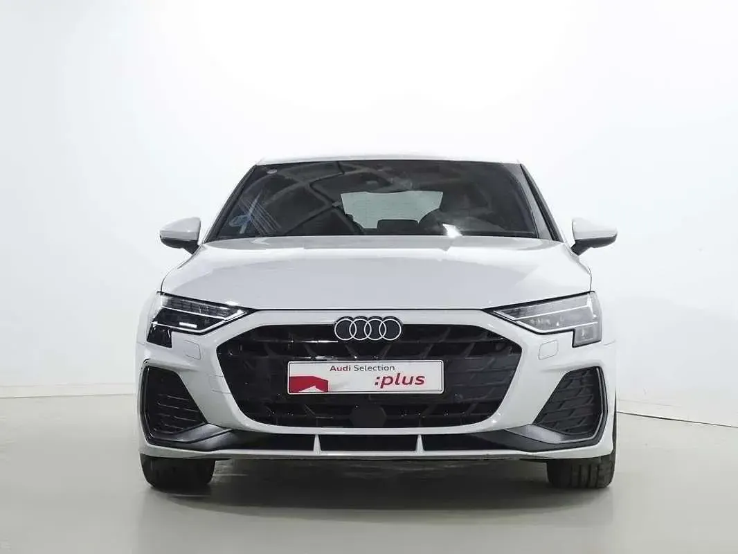 Usado Audi A3 Sportback S-Line 150 CV (110 kW) 2025 Blanco Utilitario