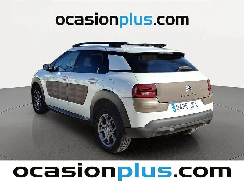Usado Citroën C4 Cactus Shine 100 CV (73 kW) 2015 Blanco Utilitario