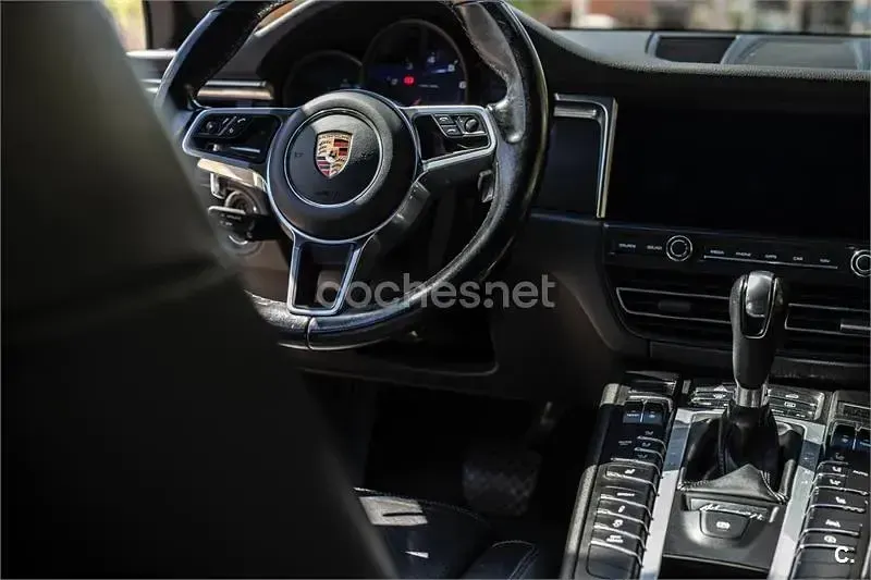 Usado Porsche Macan 245 CV (180 kW) 2020 Negro SUV