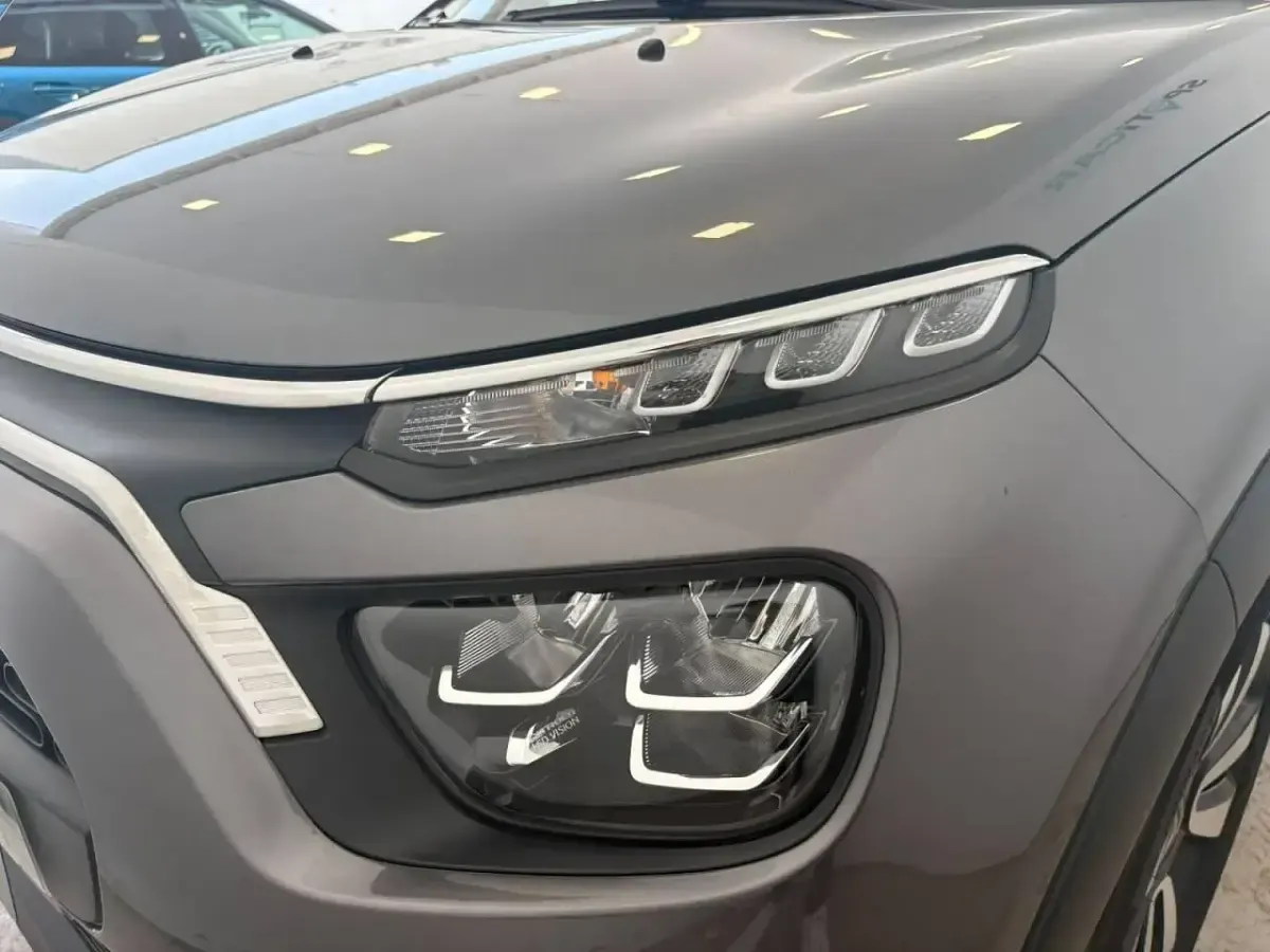 Usado Citroën C3 PureTech 83 CV (61 kW) 2022 Gris Utilitario