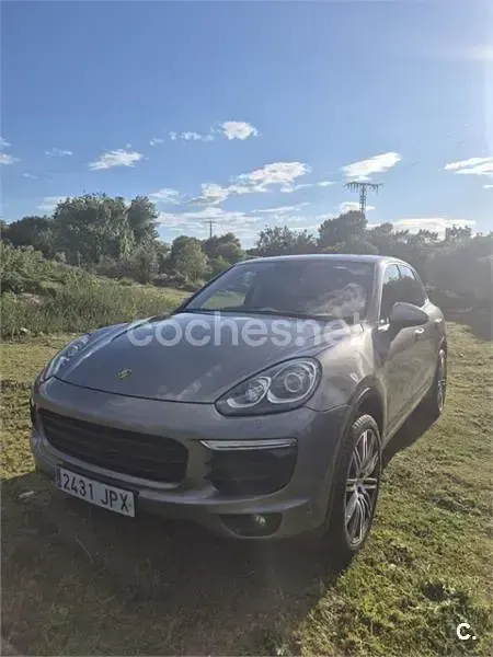 Usado Porsche Cayenne Platinum Edition 262 CV (192 kW) 2016 Gris / plata SUV