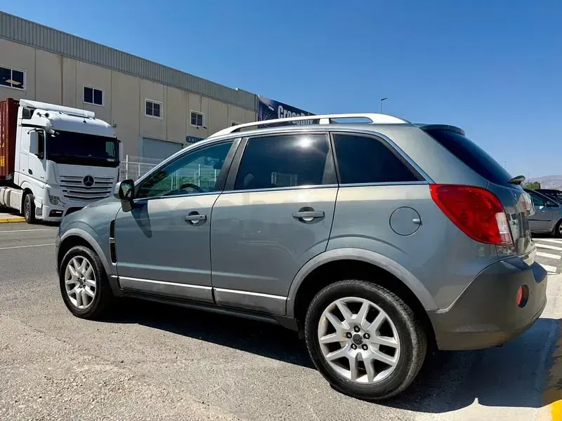 Usado Opel Antara Excellence 163 CV (119 kW) 2012 Gris / plata SUV