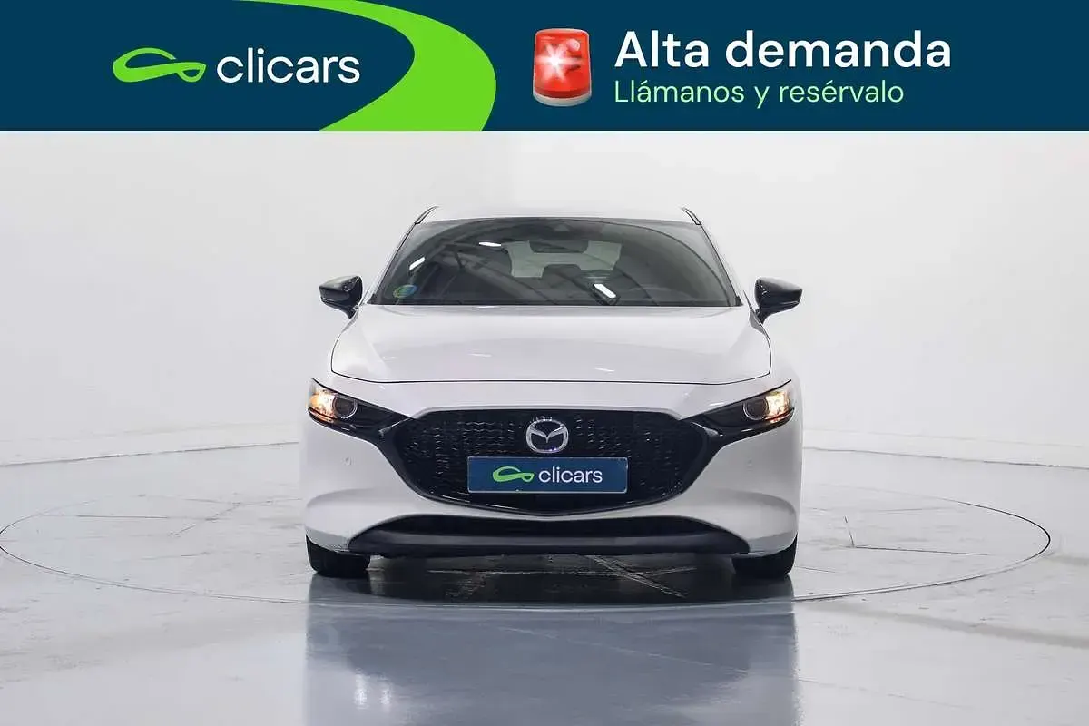 Usado Mazda 3 Homura-Line 122 CV (89 kW) 2022 Blanco Utilitario