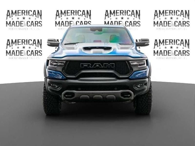 Usado RAM 1500 721 CV (530 kW) 2023 Azul Recogida