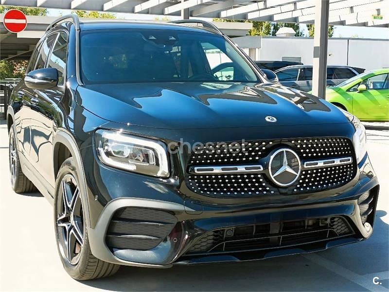 Negro Usado 2023 Mercedes GLB200 SUV | 27.200 € (Buen precio) - Imagen 1/4
