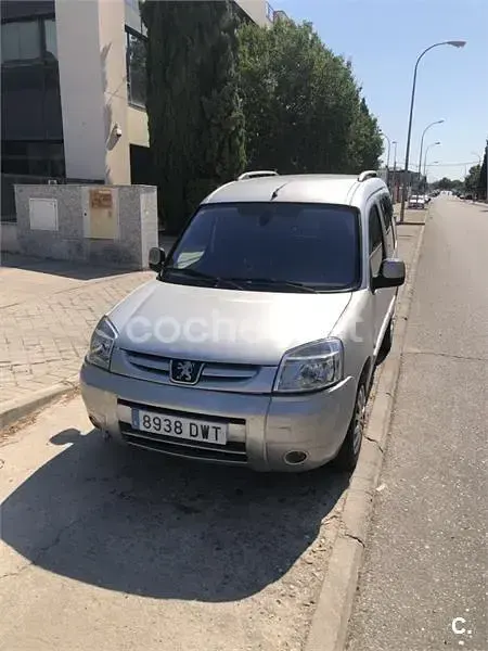 Usado Citroën Berlingo XTR 90 CV (66 kW) 2009 Gris / plata Monovolumen