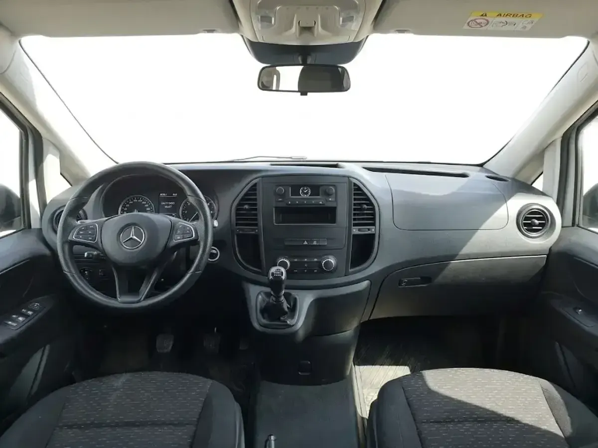 Usado Mercedes Vito 102 CV (75 kW) 2021 Blanco Van