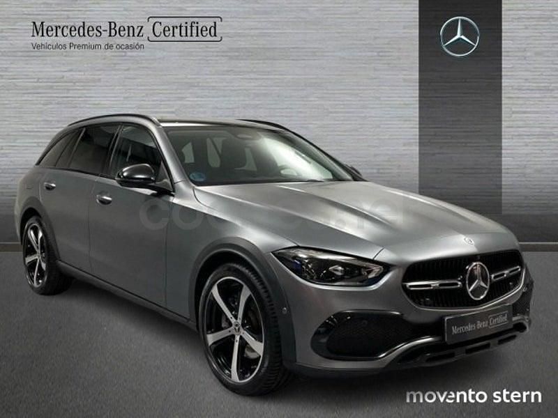 Usado Mercedes C220 200 CV (147 kW) 2022 Gris / plata Familiar
