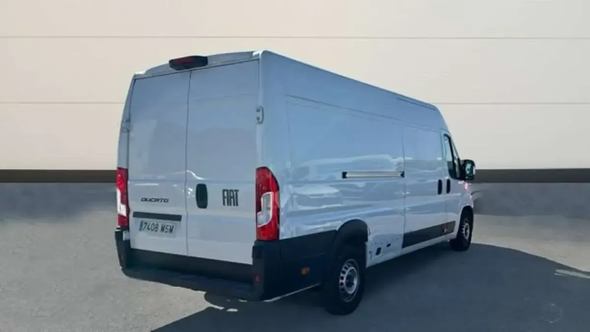 Usado Fiat Ducato 140 CV (102 kW) 2024 Blanco Van