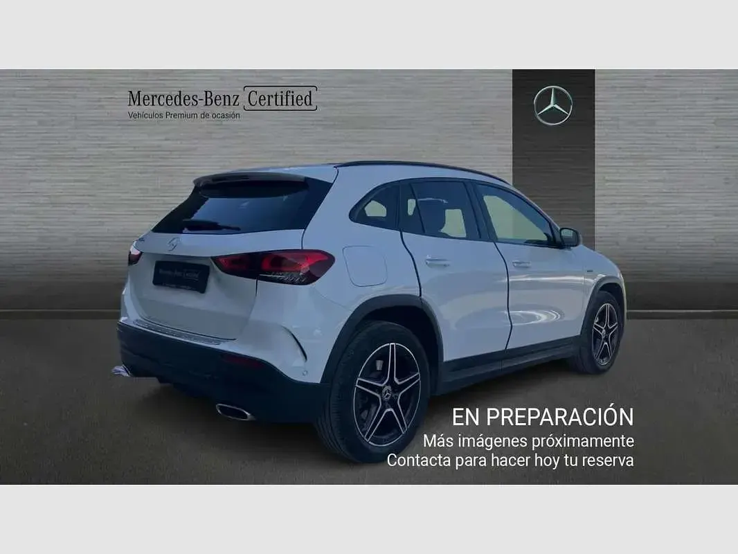Usado Mercedes GLA250 218 CV (160 kW) 2020 SUV