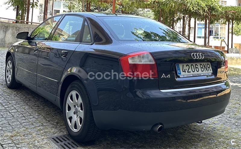 Negro Usado 2001 Audi A4 Berlina | 2500 € (Buen precio) - Imagen 1/4
