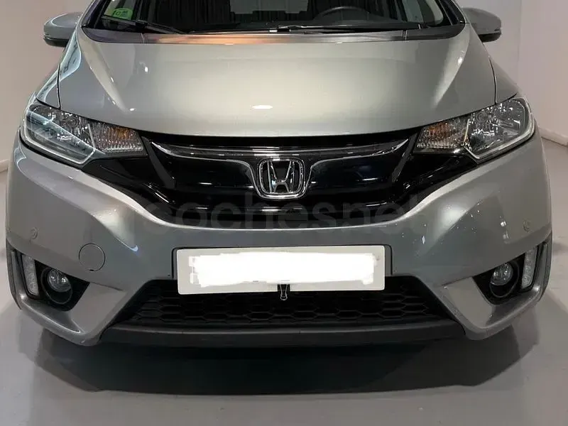 Usado Honda Jazz Comfort 102 CV (75 kW) 2017 Gris / plata Utilitario