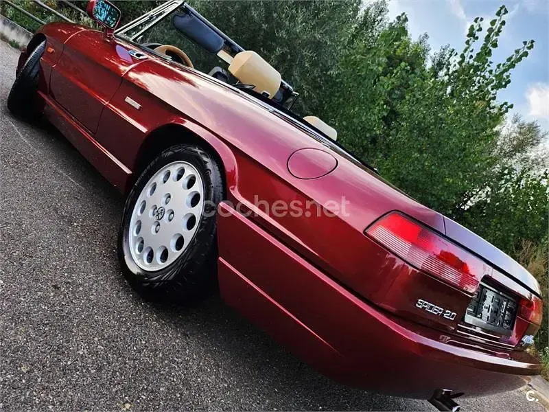 Usado Alfa Romeo Spider 126 CV (92 kW) 1990 Rojo Descapotable