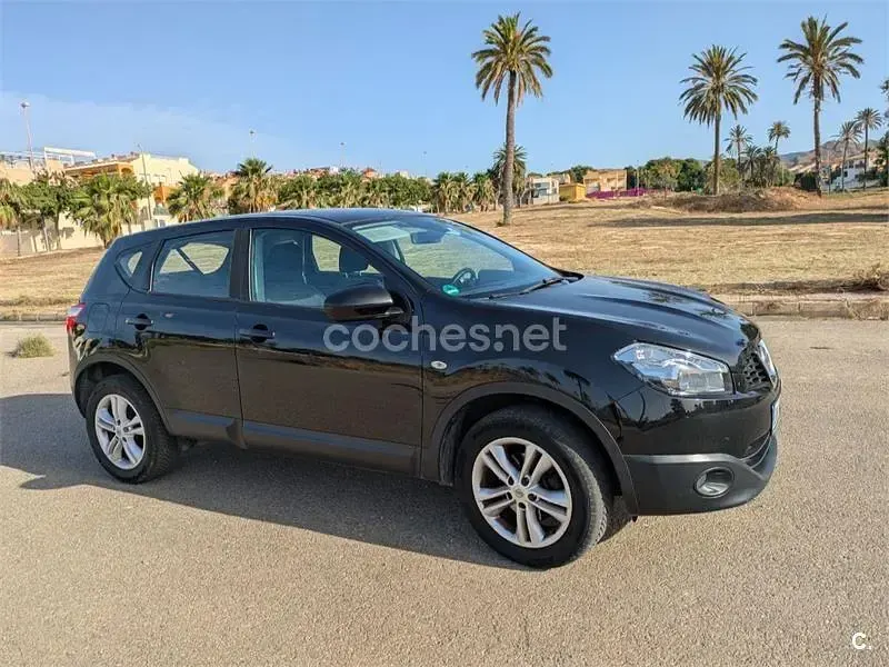 Usado Nissan Qashqai Acenta 117 CV (86 kW) 2012 Negro SUV