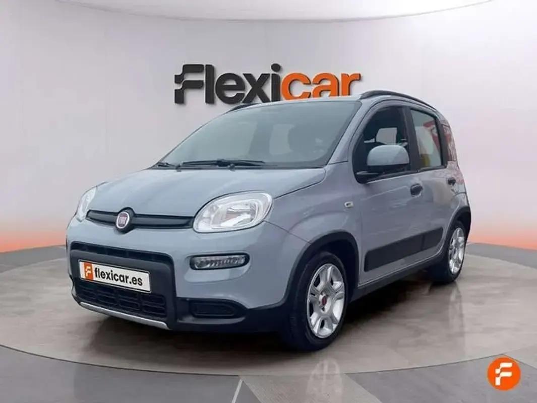 Usado Fiat Panda 71 CV (52 kW) 2023 Azul Utilitario