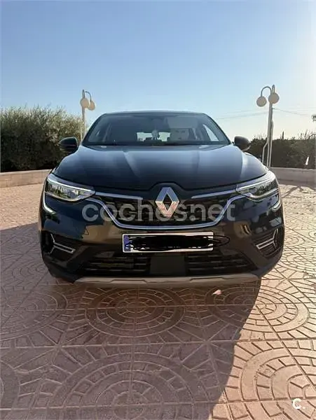 Usado Renault Arkana Techno 140 CV (102 kW) 2023 Negro SUV