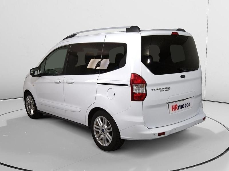 Usado Ford Tourneo Courier Titanium 100 CV (73 kW) 2019 Blanco Monovolumen