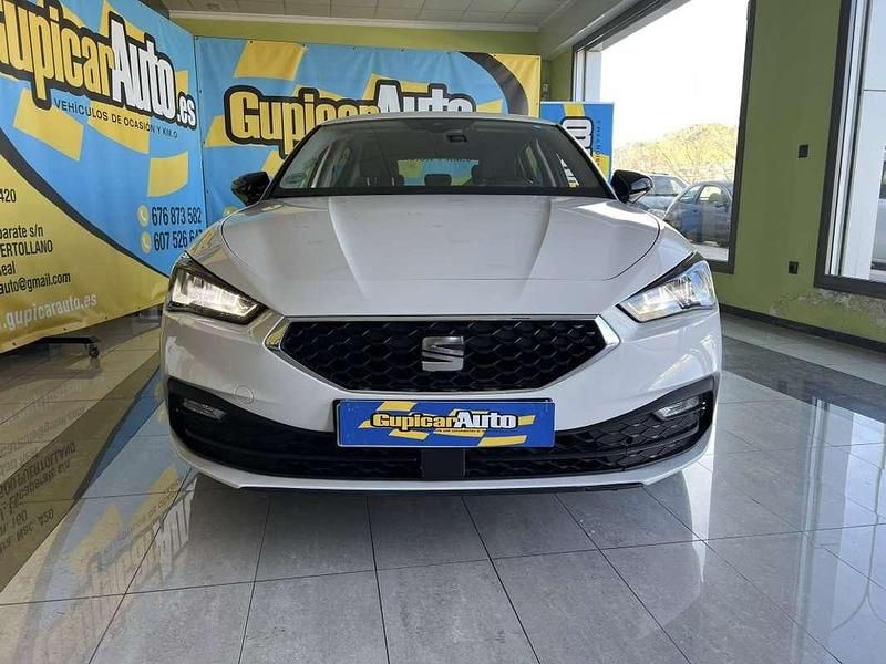 Usado Seat Leon Style 116 CV (85 kW) 2022 Blanco Utilitario