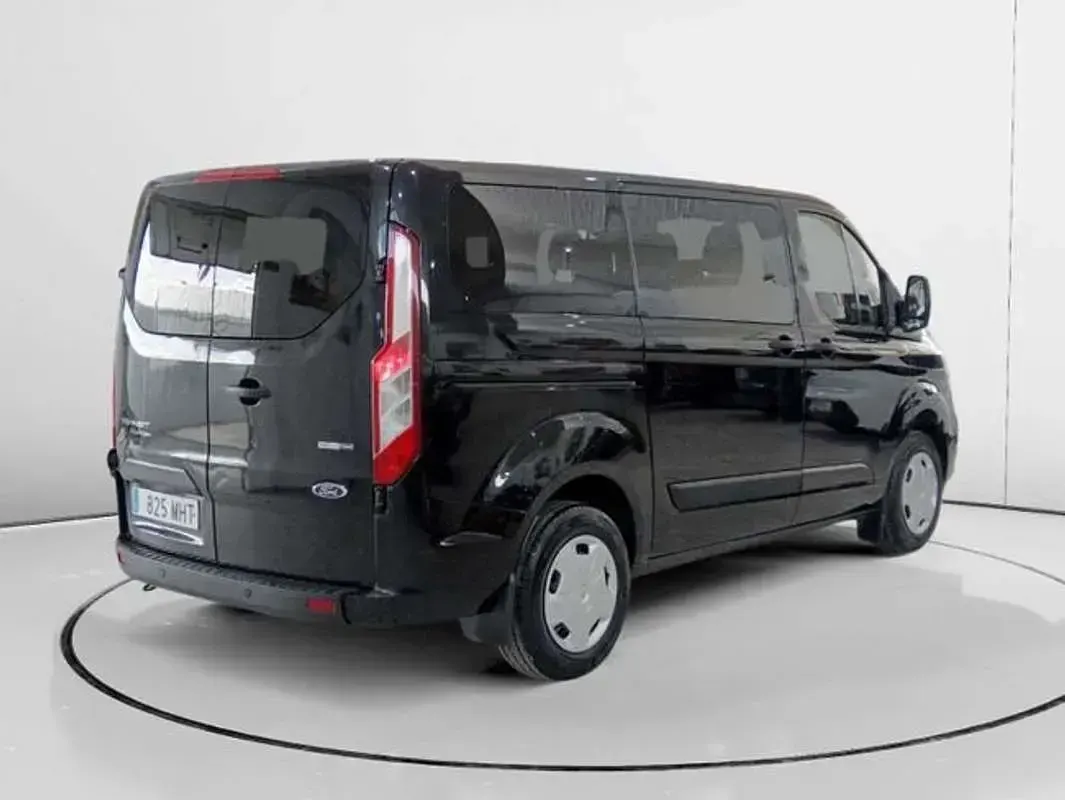 Usado Ford Transit Custom Trend 131 CV (96 kW) 2023 Negro Familiar