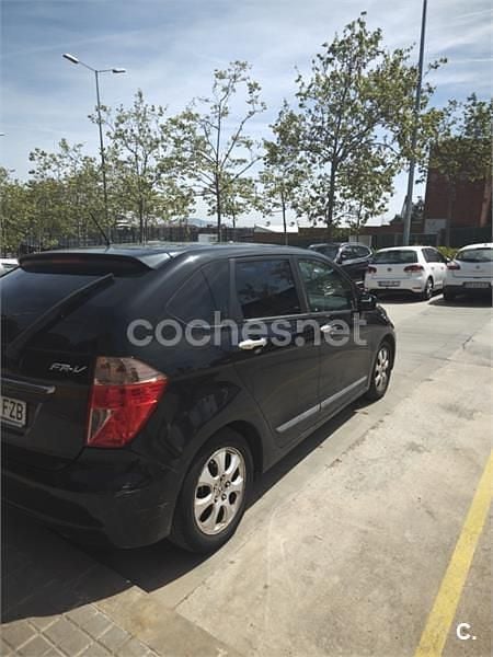 Usado Honda FR-V 140 CV (102 kW) 2008 Negro Monovolumen