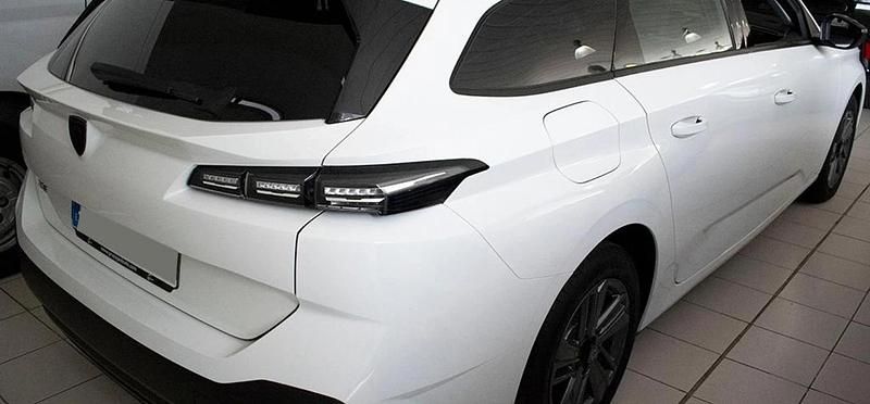 Begagnad Peugeot 308 Active 131 HK (96 kW) 2023 Vit Kombi