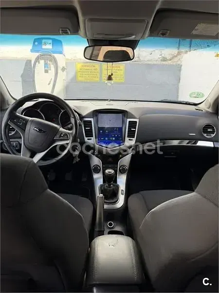 Usado Chevrolet Cruze LT 124 CV (91 kW) 2011 Blanco Berlina
