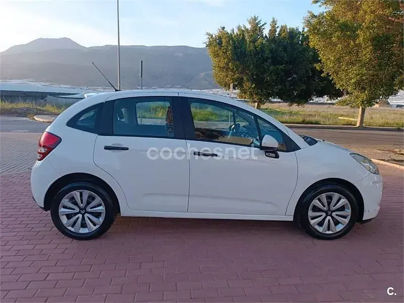 Usado Citroën C3 Tonic 60 HP (44 kW) 2012 Branco Sedan