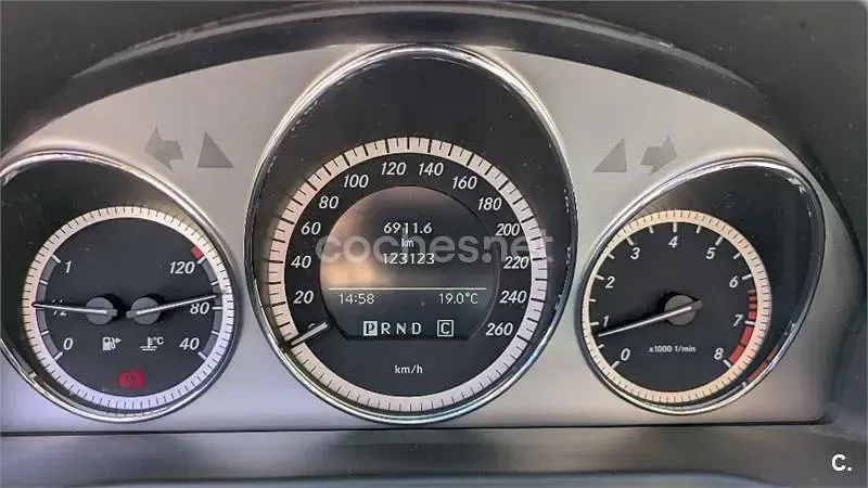 Usado Mercedes C200 Elegance 184 CV (135 kW) 2010 Azul Berlina