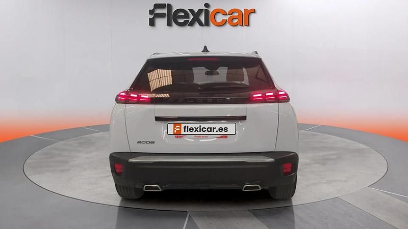 Usado Peugeot 2008 Allure 131 CV (96 kW) 2024 Blanco SUV